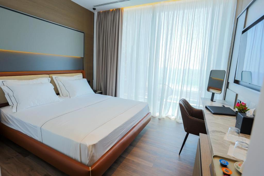 Nassau Hotel Dhërmi Екстериор снимка