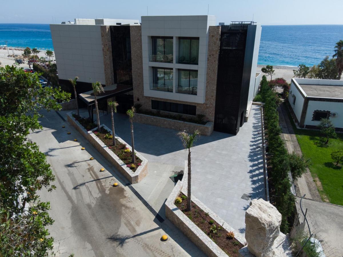 Nassau Hotel Dhërmi Екстериор снимка